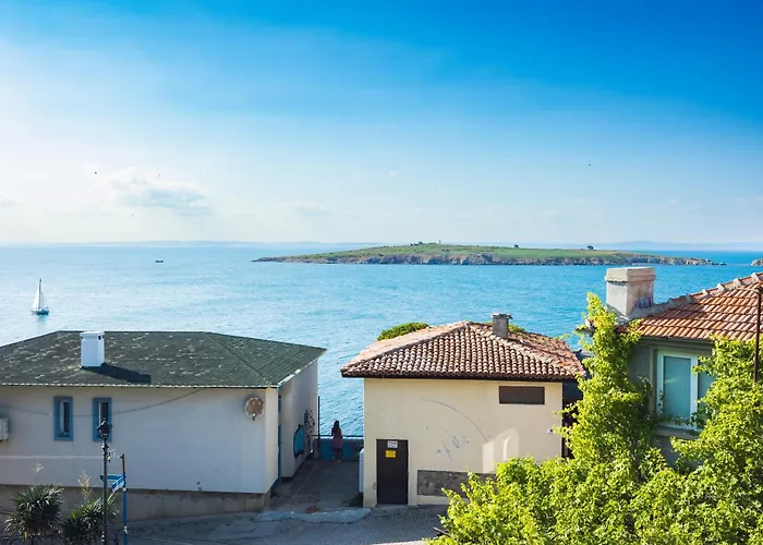 Albatros Old Town Hotel 3*